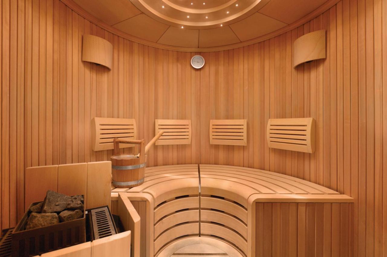 Grand Regency Doha, Trademark Collection By Wyndham Экстерьер фото A modern Finnish sauna